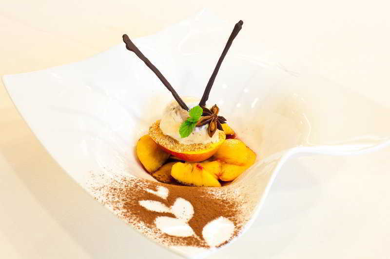 Kristal Palace - Tonelli - Adult Friendly