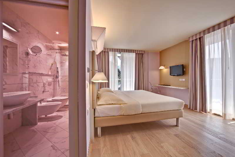 Kristal Palace - Tonelli - Adult Friendly Hotel *